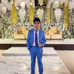 Meet your Posher, Rayan